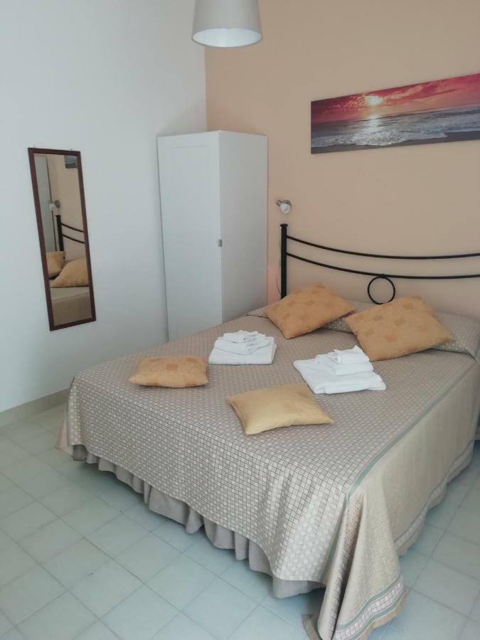 Lido di Noto Hotel Noto Marina Stella Marina - B&B מראה חיצוני תמונה